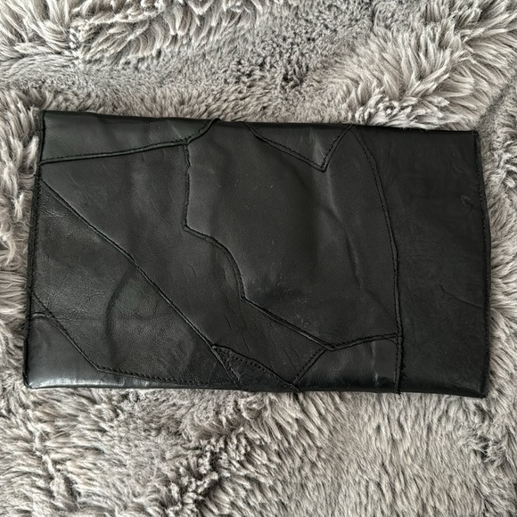 DUTCHESS NY - Black Leather Envelope Clutch - Picture 3 of 4